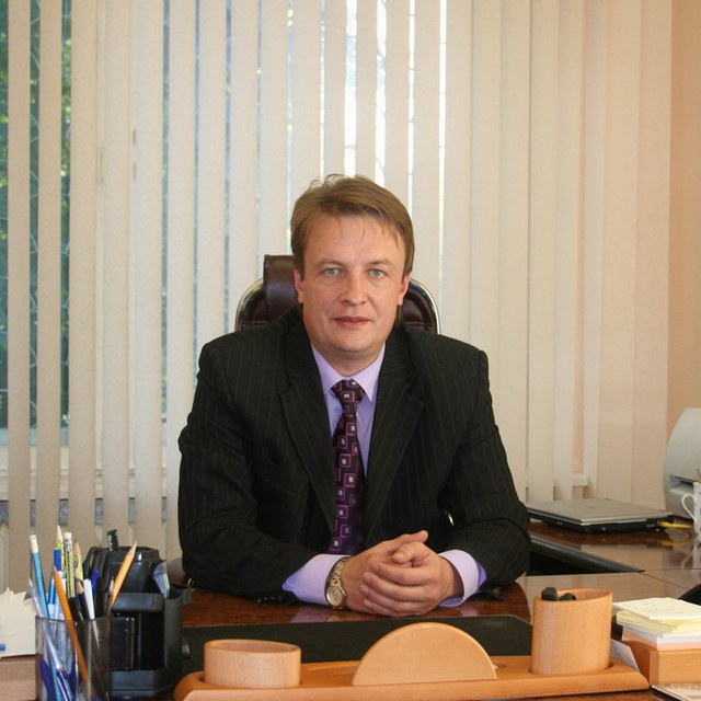 Директор магазина дверей «Витязь» Павел Геннадьевич Литвиненко